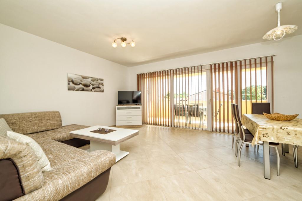 Apartment Una Pula Buitenkant foto