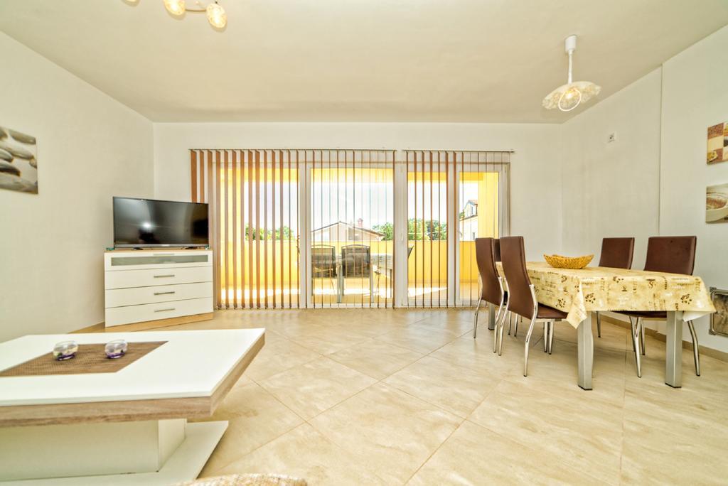Apartment Una Pula Buitenkant foto